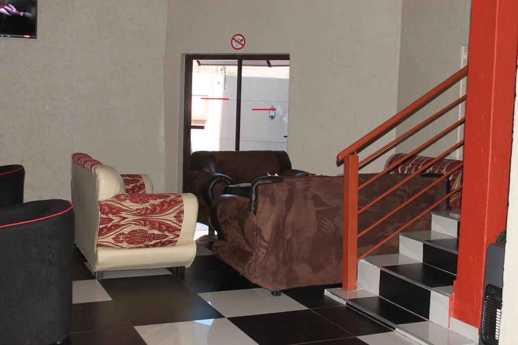 Miraton Guest Lodge Johannesburg Ngoại thất bức ảnh