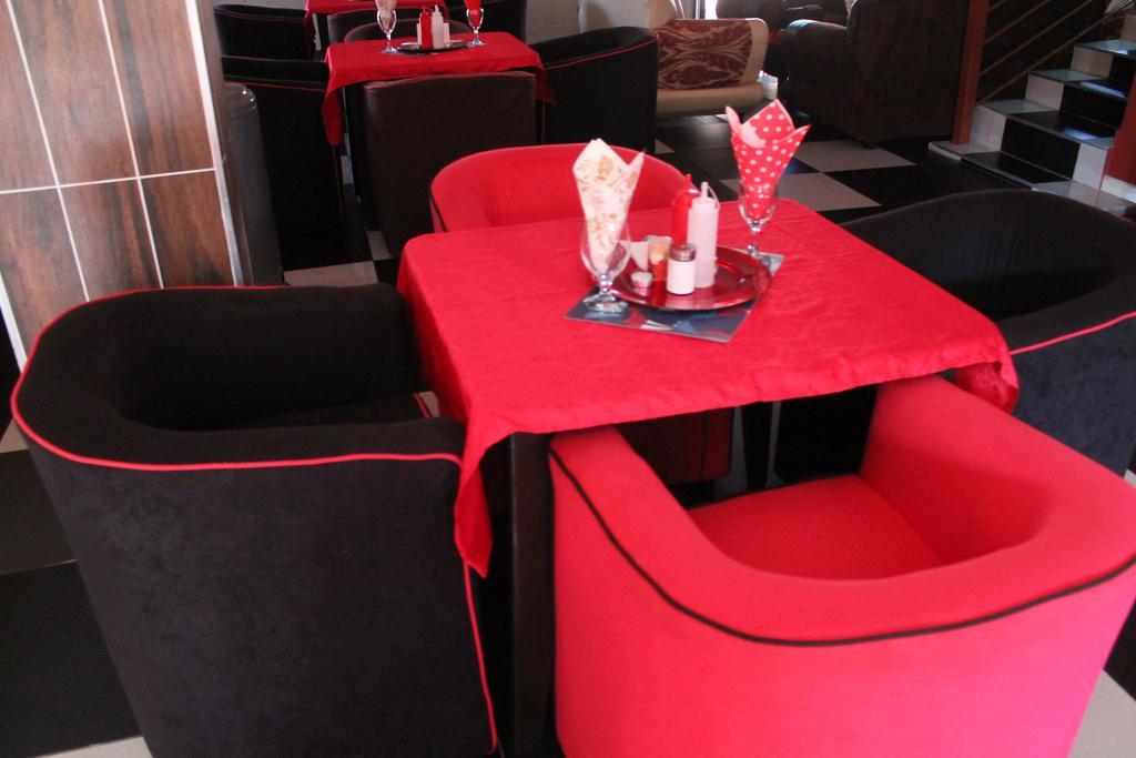 Miraton Guest Lodge Johannesburg Ngoại thất bức ảnh